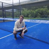Gaëtan Gabioud, à l'origine des deux terrains de padel récemment installés à Riddes.